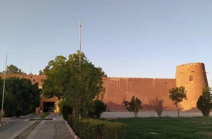 نظاره تاریخ اصفهان از دریچه‌ قلعه‌های استوار هزار ساله